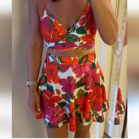 ⚘️Nwot Shein 4x 2 piece skirt set - Picture 1 of 4